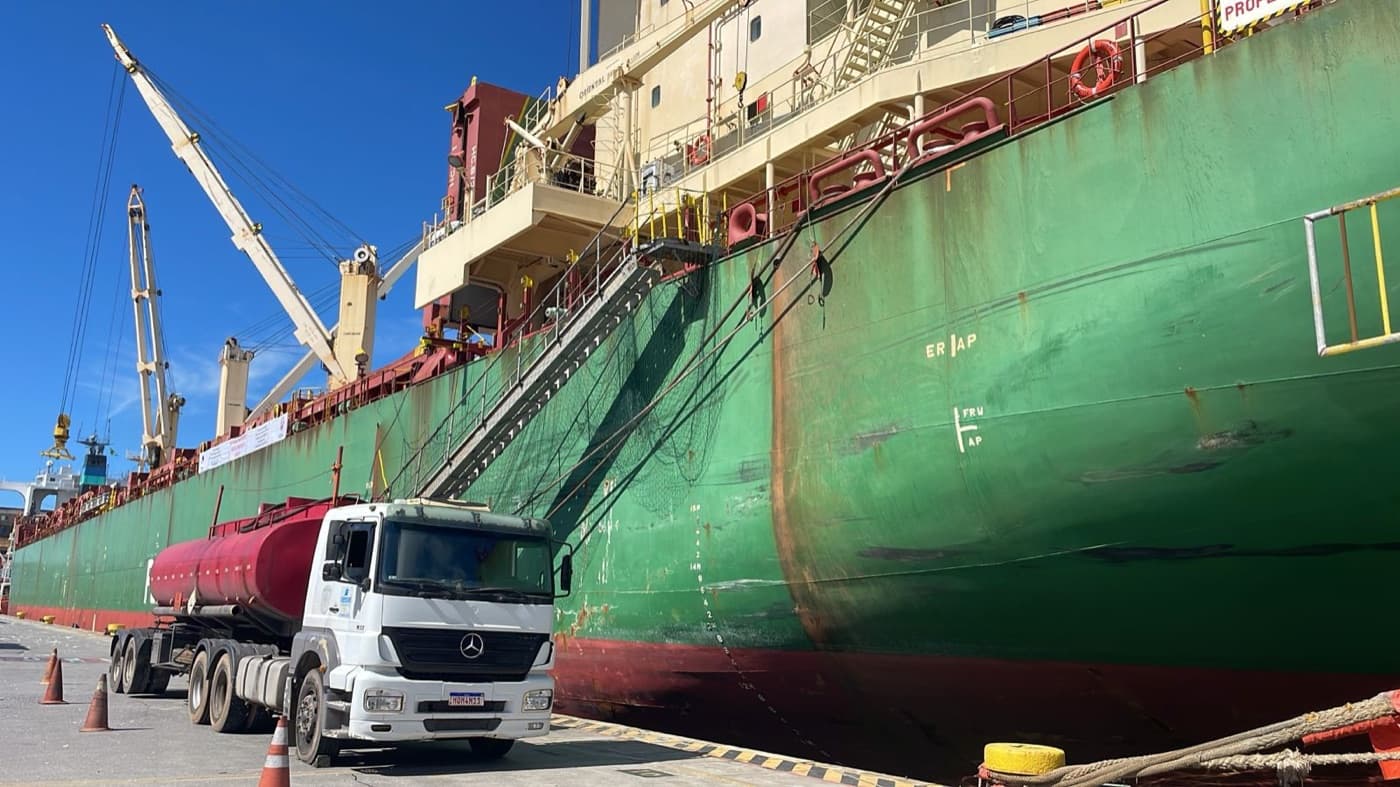 Tanker truck