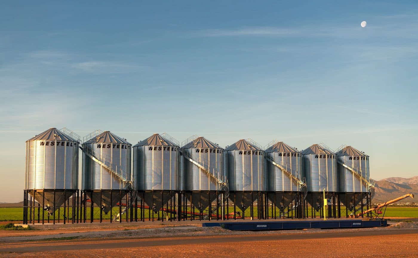 Silo cleaning
